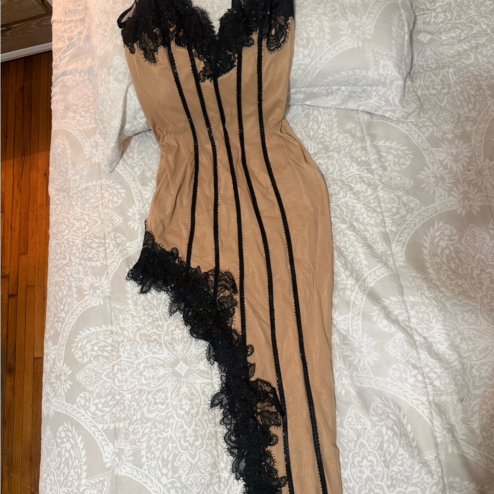 Elegant Black and Tan Lace Dress